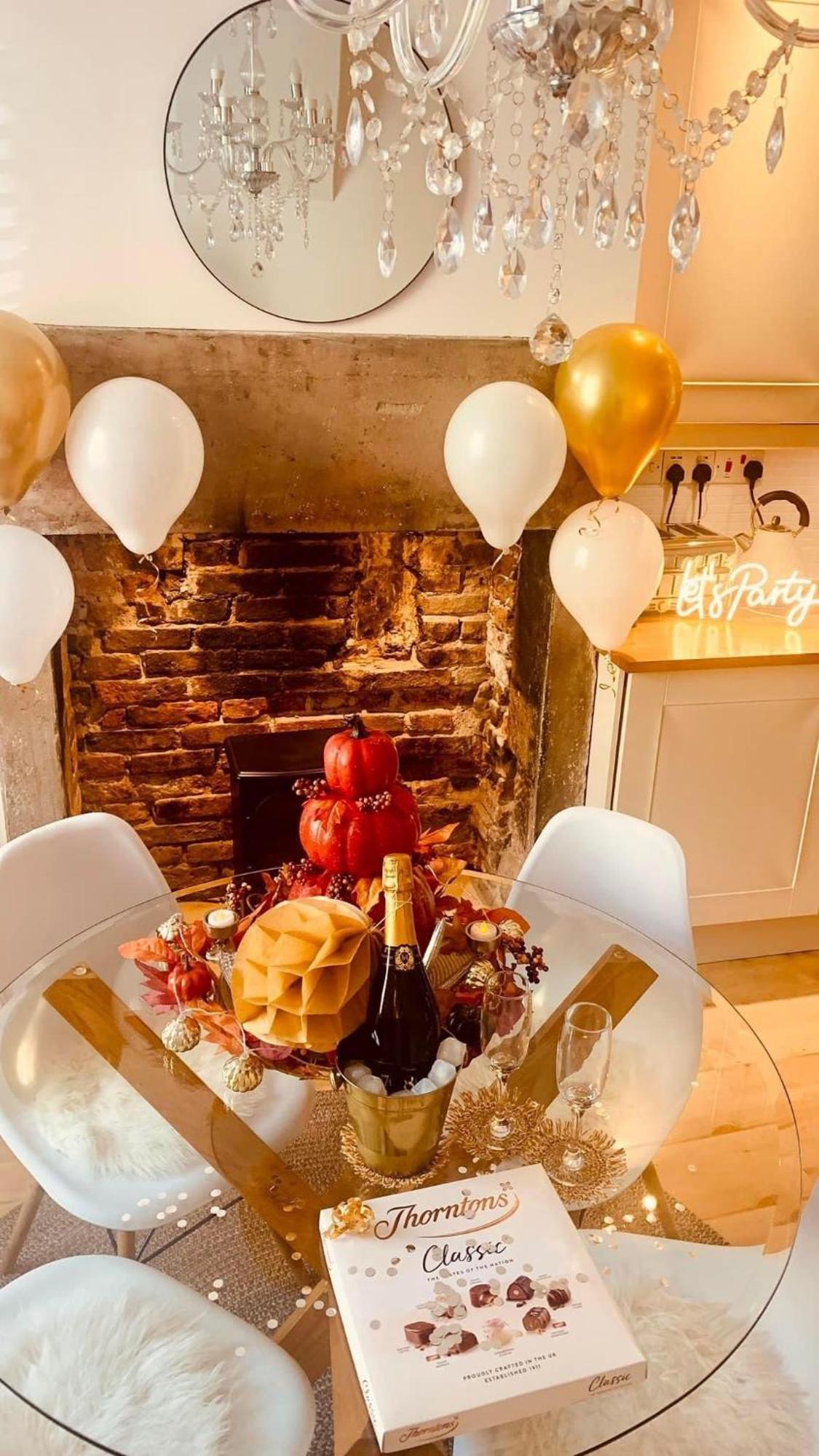 The Tenth House, Grade II Listed Georgian Town House, Wirksworth, Derbyshire, Peak District Cottage, Sleeps 4 Eksteriør billede